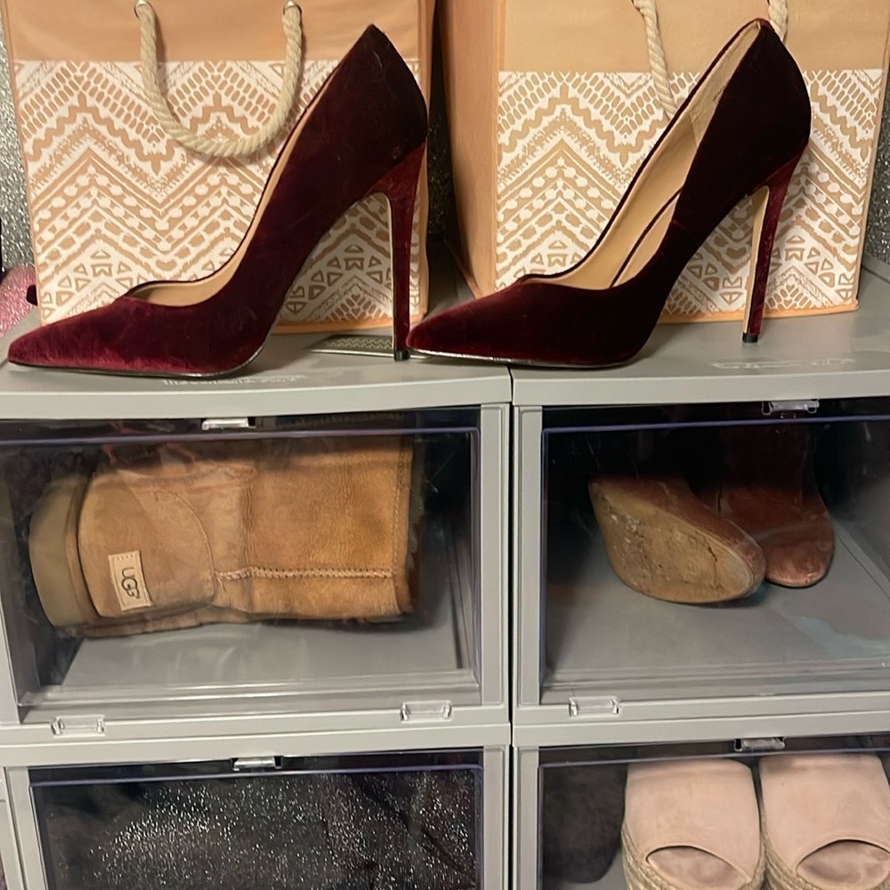 Steve Madden red velvet size 11 women’s high heels